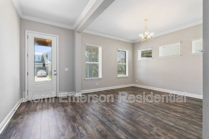 9211 Neher St – photo 3