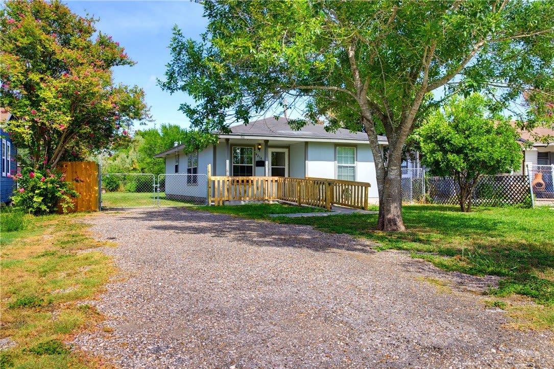 4214 Barrera Drive – photo 3