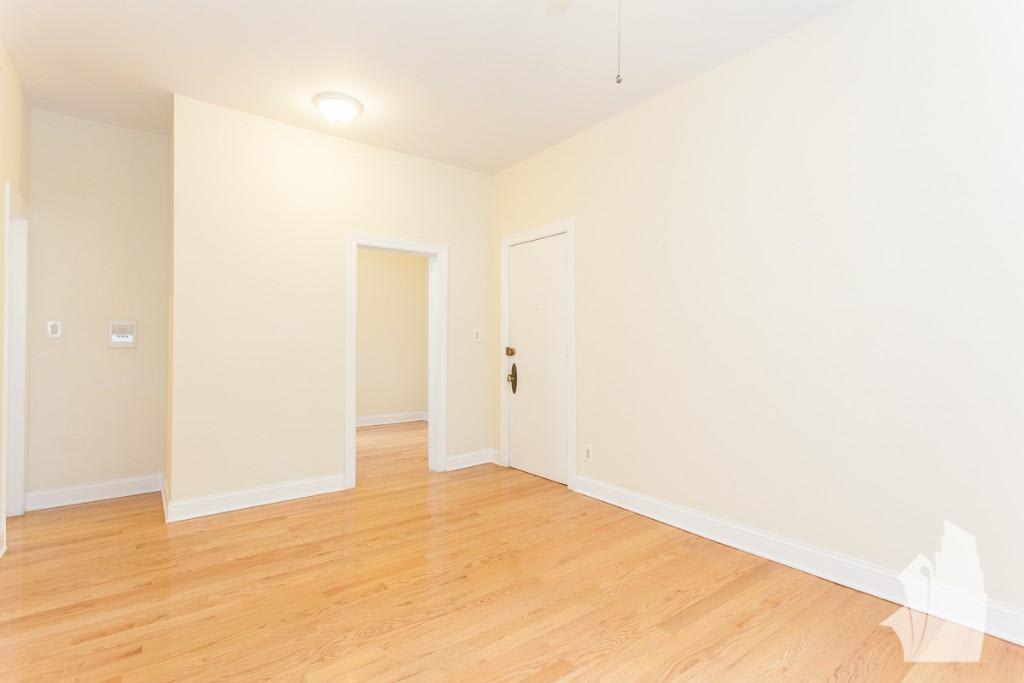 1220 North Dearborn Street – photo 4