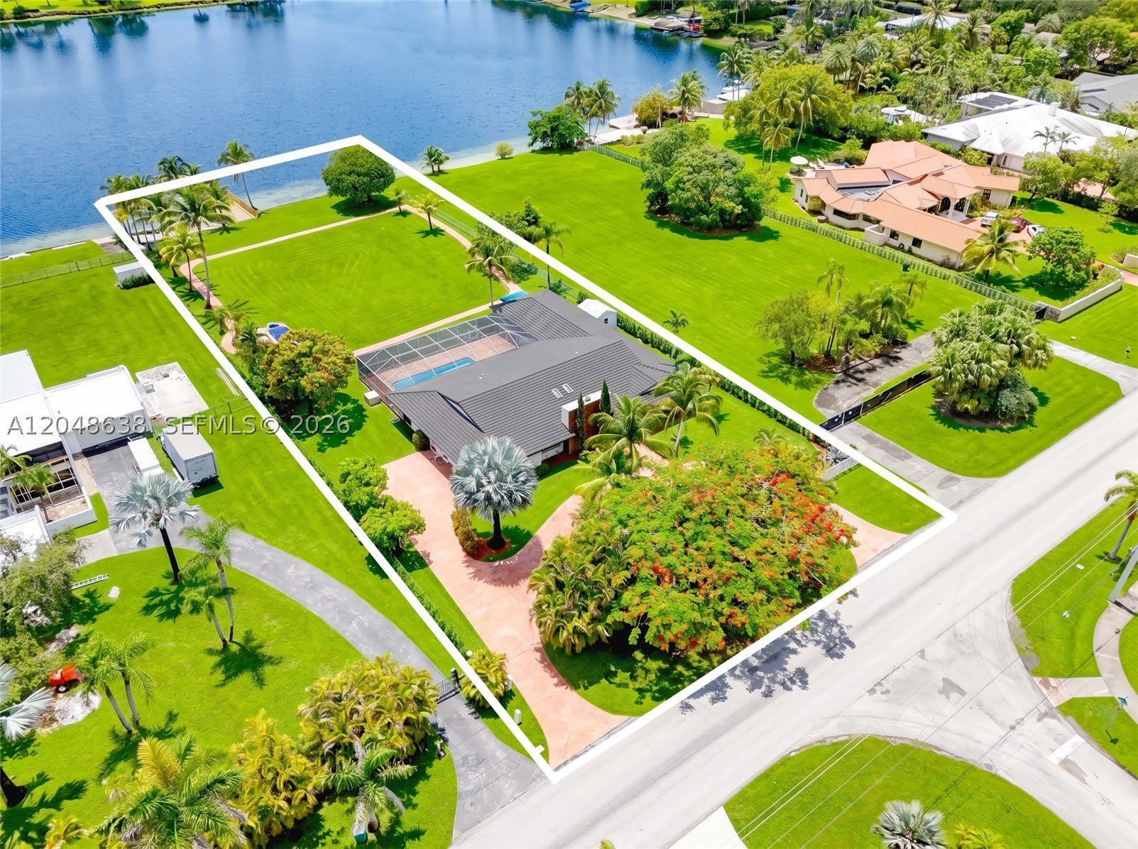 14121 SW 97th Ave – photo 5