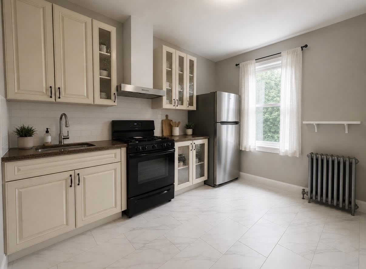 166 GRANT AVE – photo 3