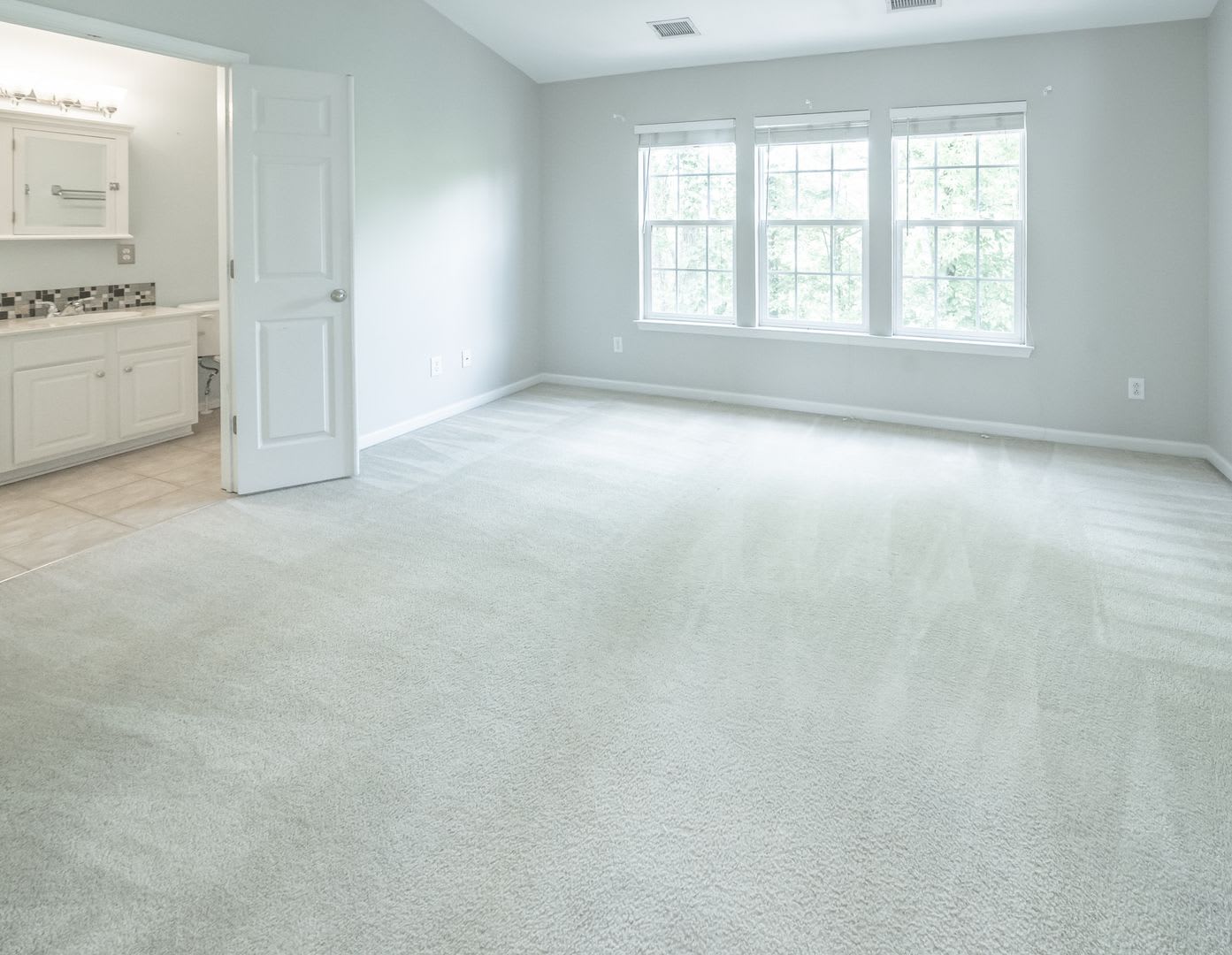 Room in 2 Bedroom Home in Charlotte – photo 4