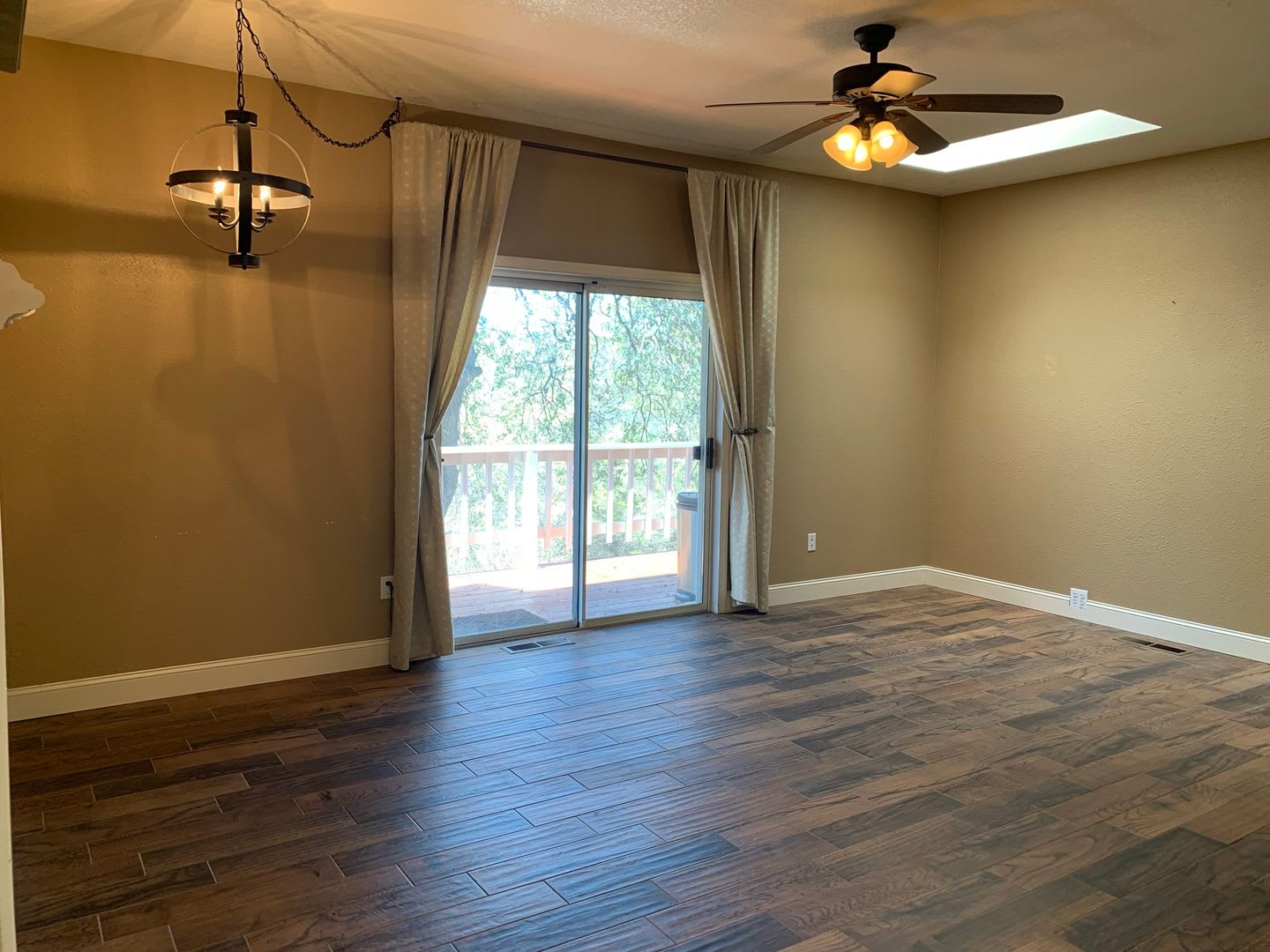 Beautiful Home Located In Lambert Lake Estates – photo 4