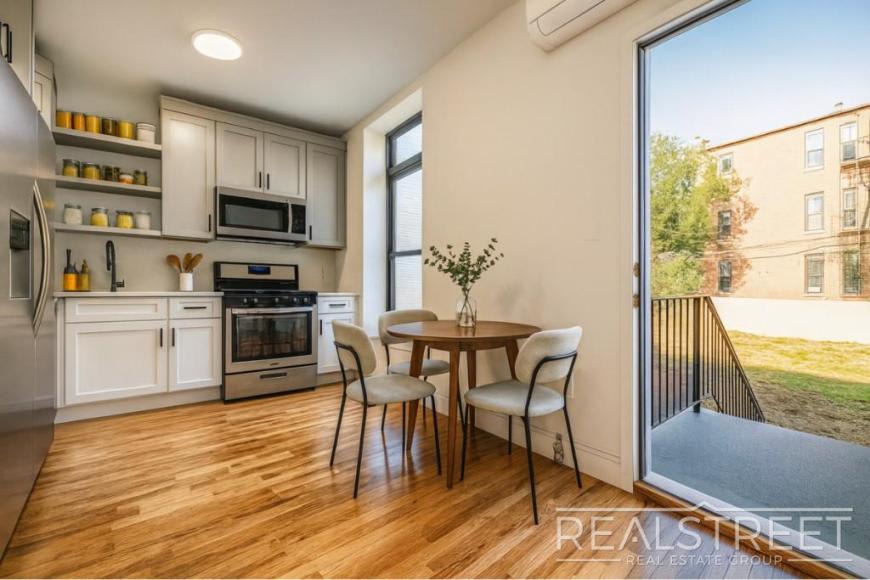 63 Palmetto Street – photo 2