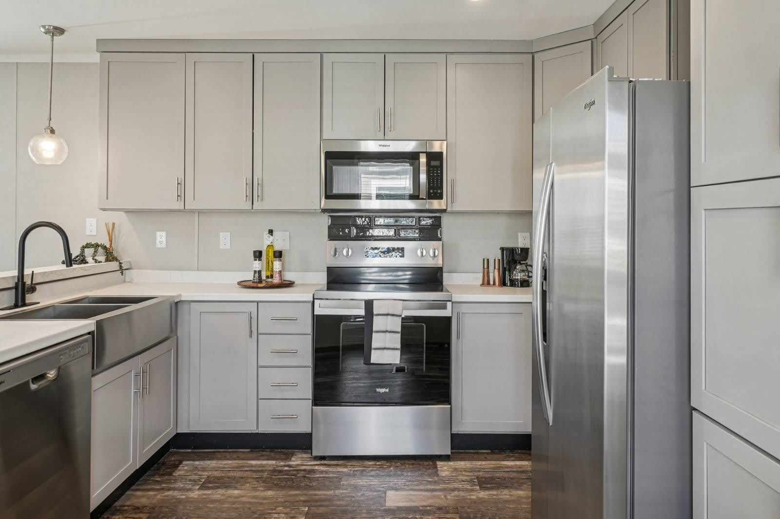 1608 American Drive – photo 3