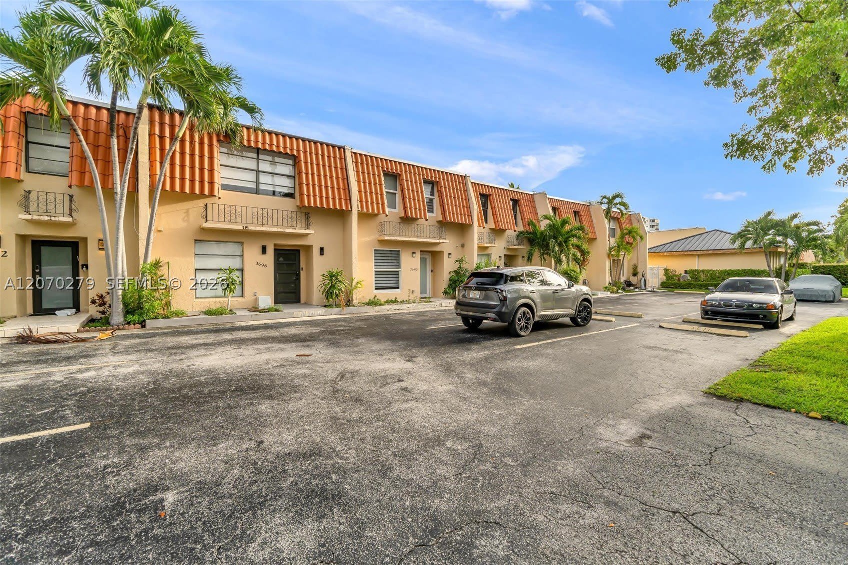 3690 NE 167th St – photo 3