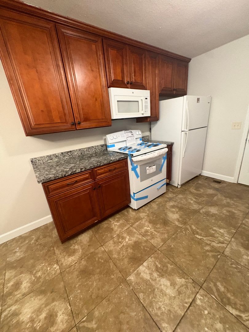 Coming Soon Don T Miss This 3 Bedroom 1 5 Baths With Garage Fenced Backyard Den And Patio For 1995 Near 153 – photo 4