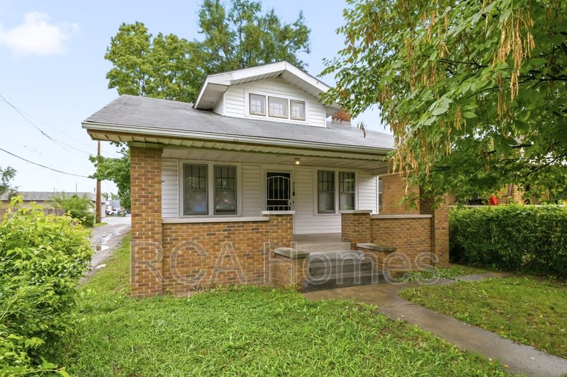 969 North Linwood Avenue – photo 1