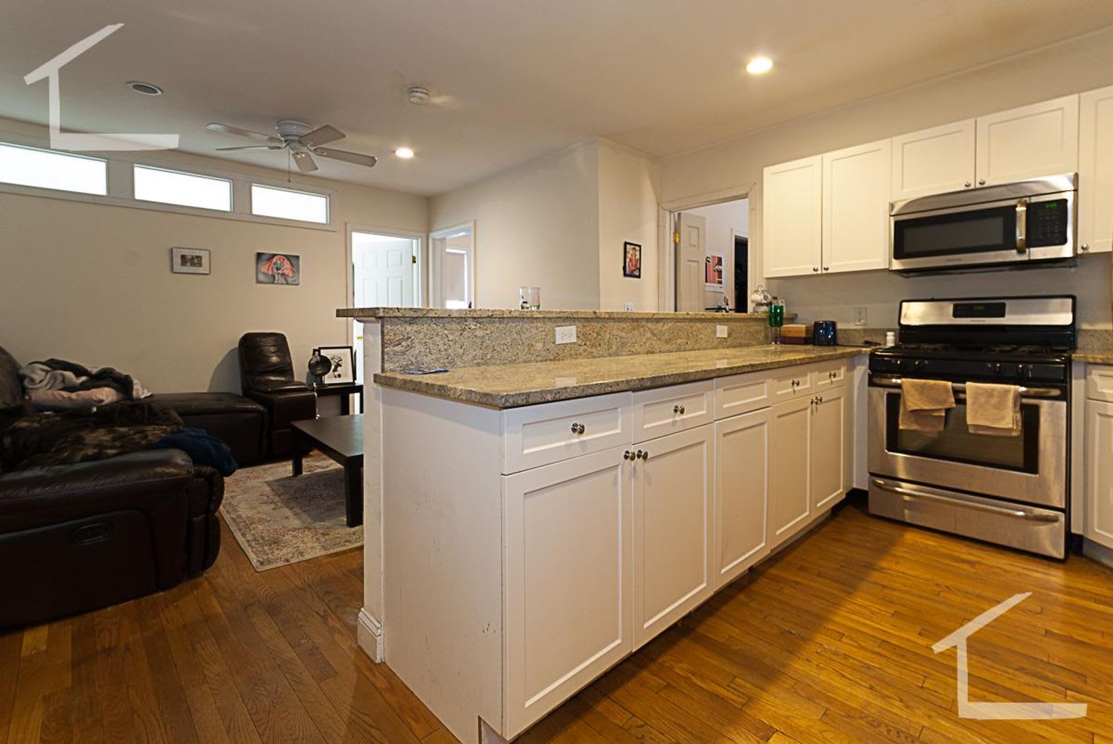Nice 3 bed in Brookline – photo 2