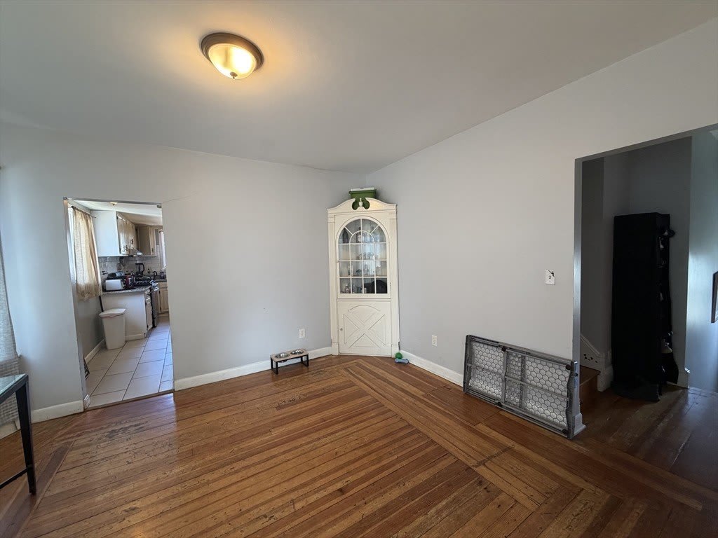 12 Appleton St – photo 3