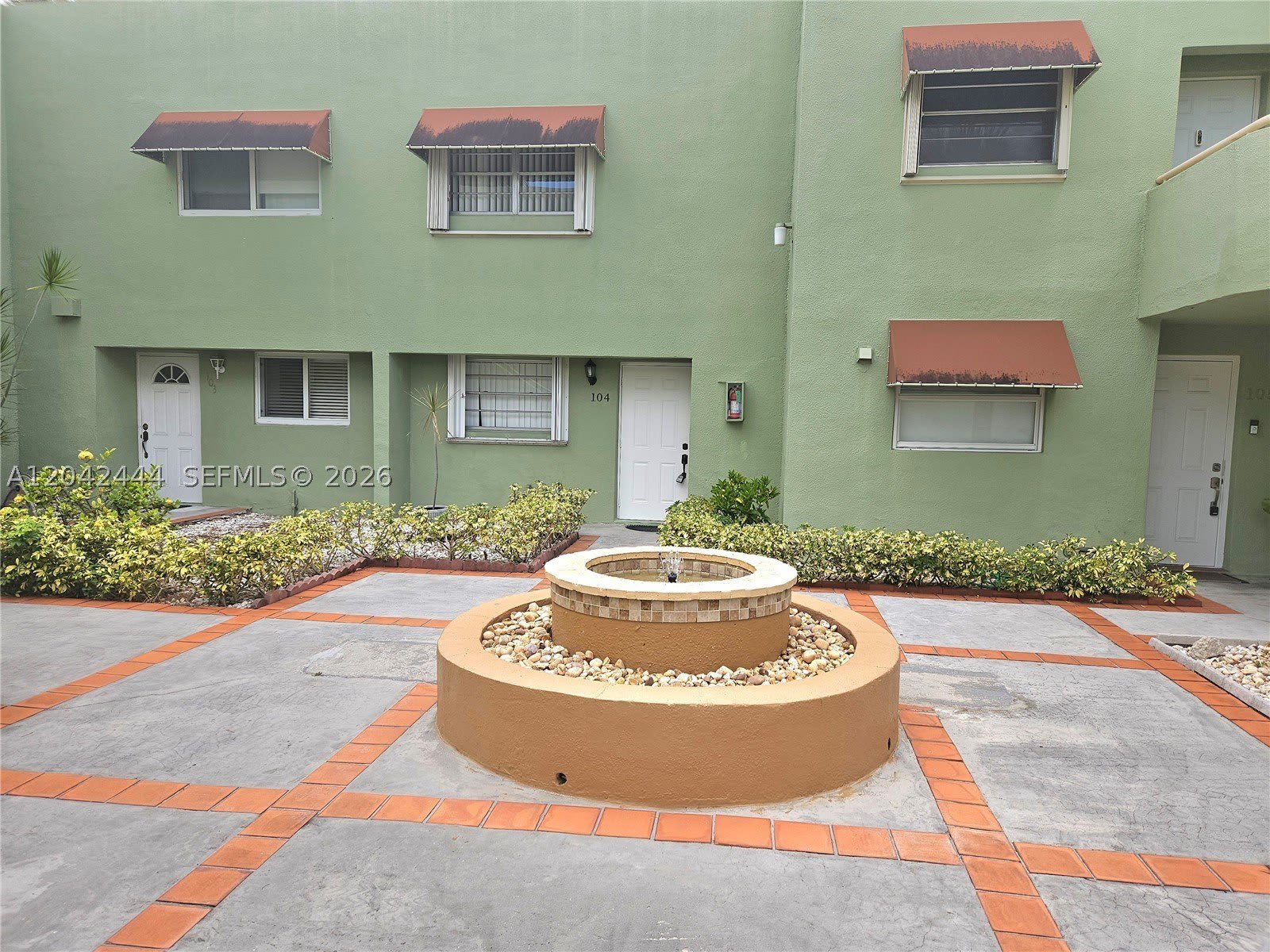 11071 NW 7th St – photo 3