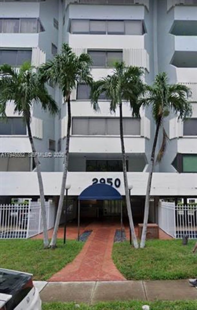 2950 SW 3rd Ave cu-3A, Miami, FL 33129 – photo 2