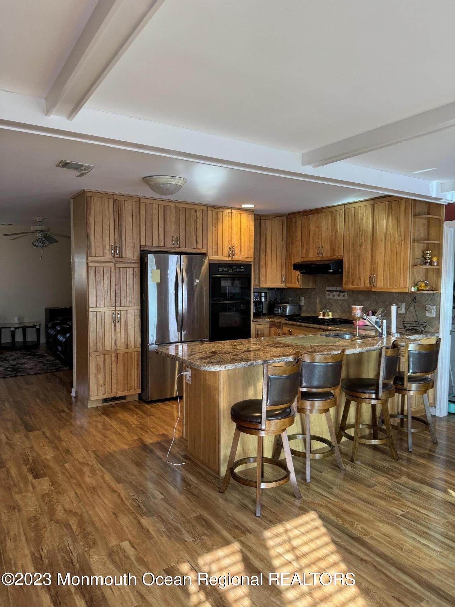 331 Stephan Avenue – photo 4