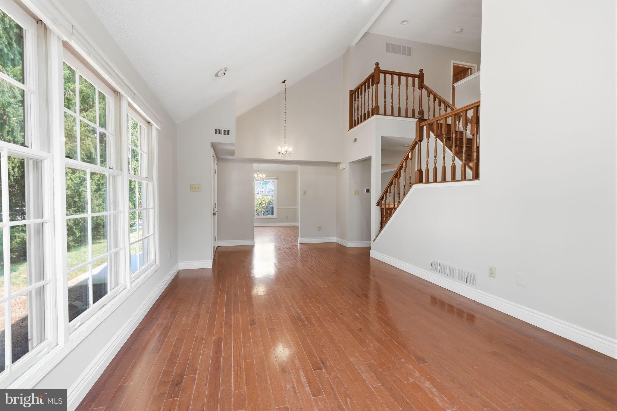 7 WALTON Court – photo 5