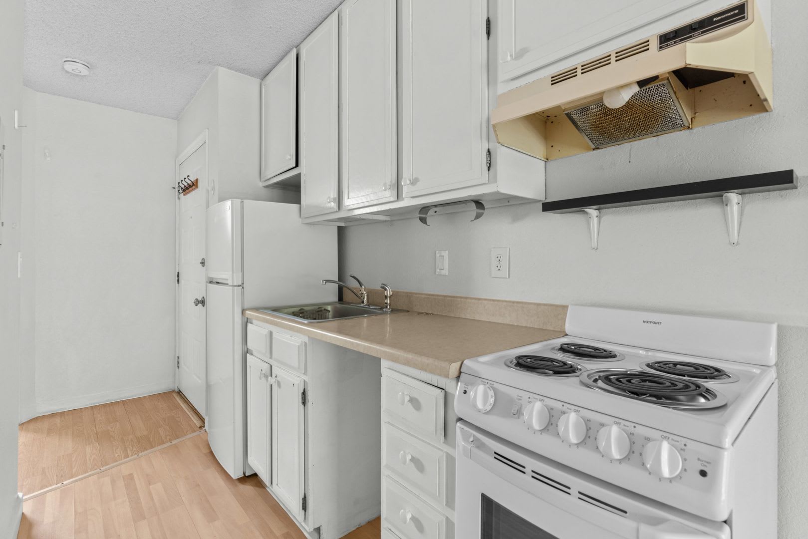 Downtown Boulder Condo: Available June 5th! – photo 2