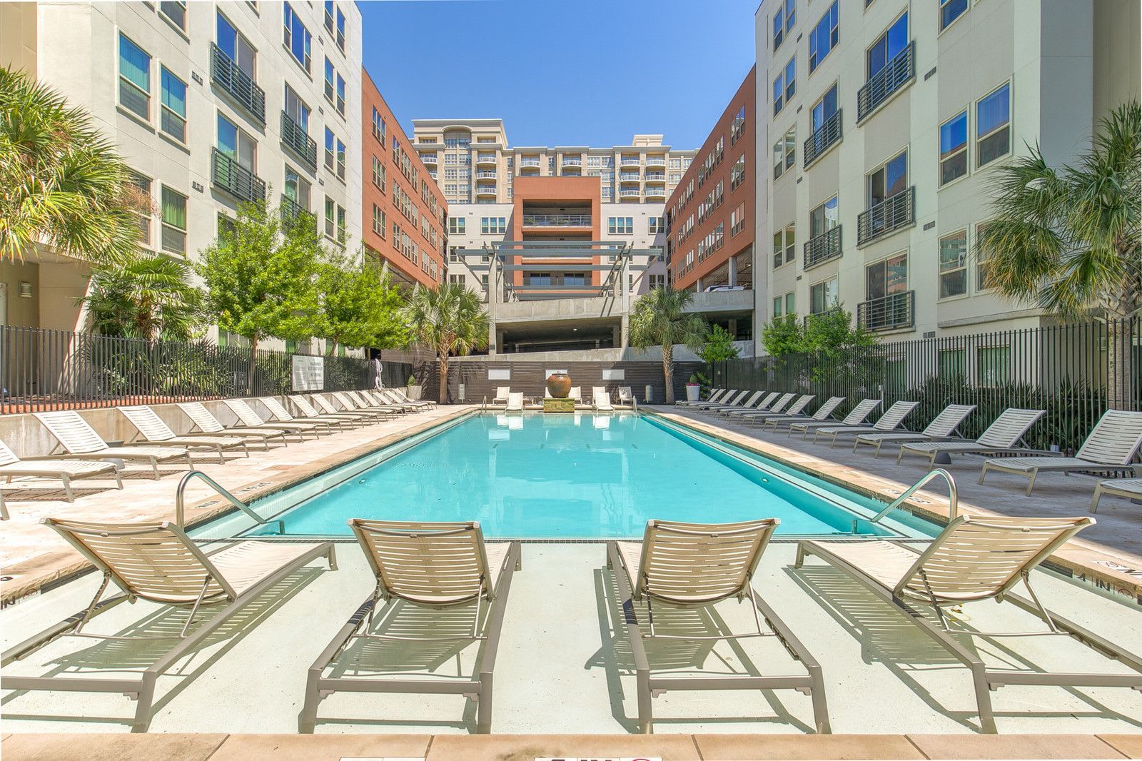 Gallery At Turtle Creek – photo 2