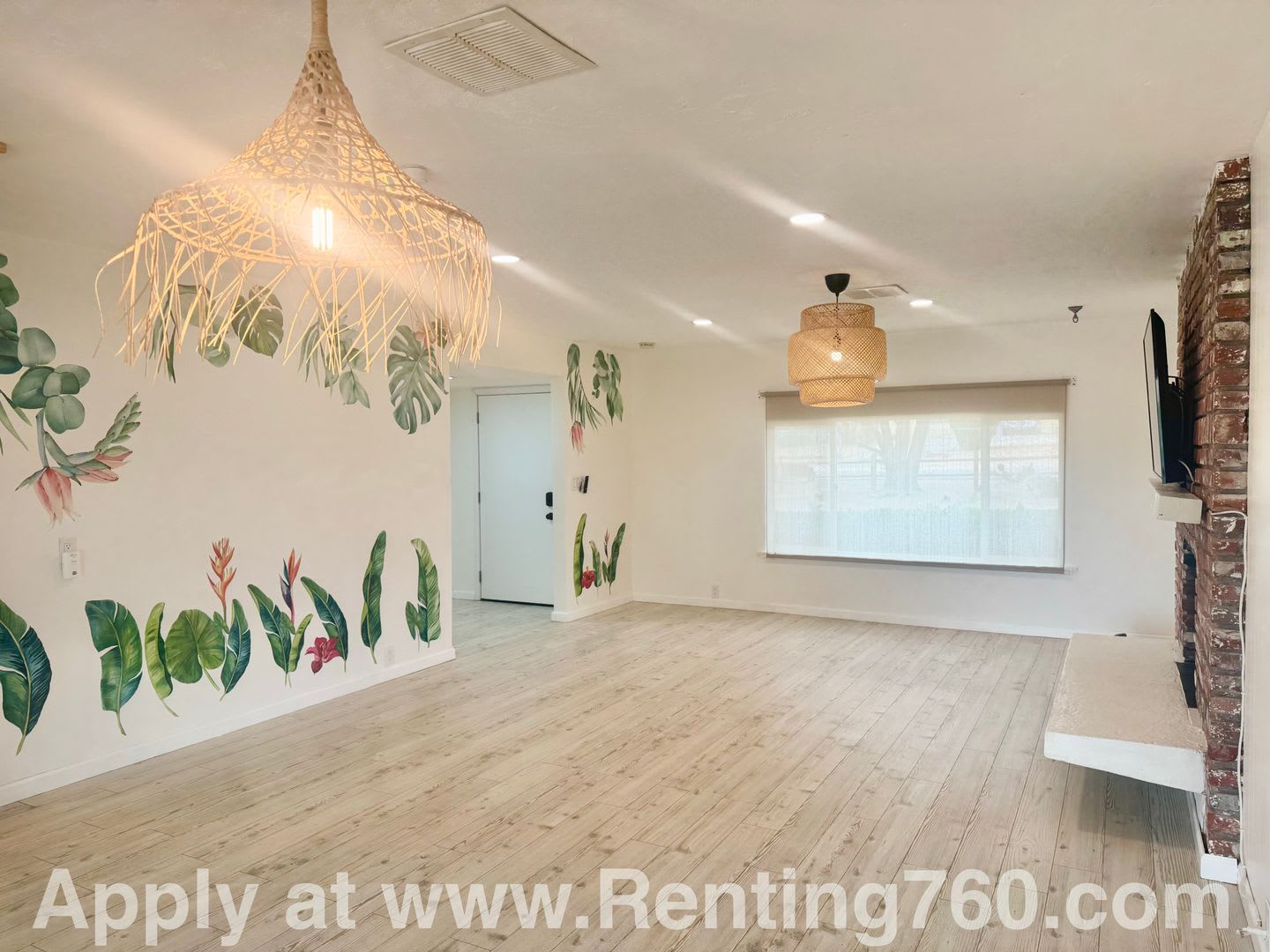 Stylish 3-Bed, 2 Bath Home with Fenced Yard! – photo 2