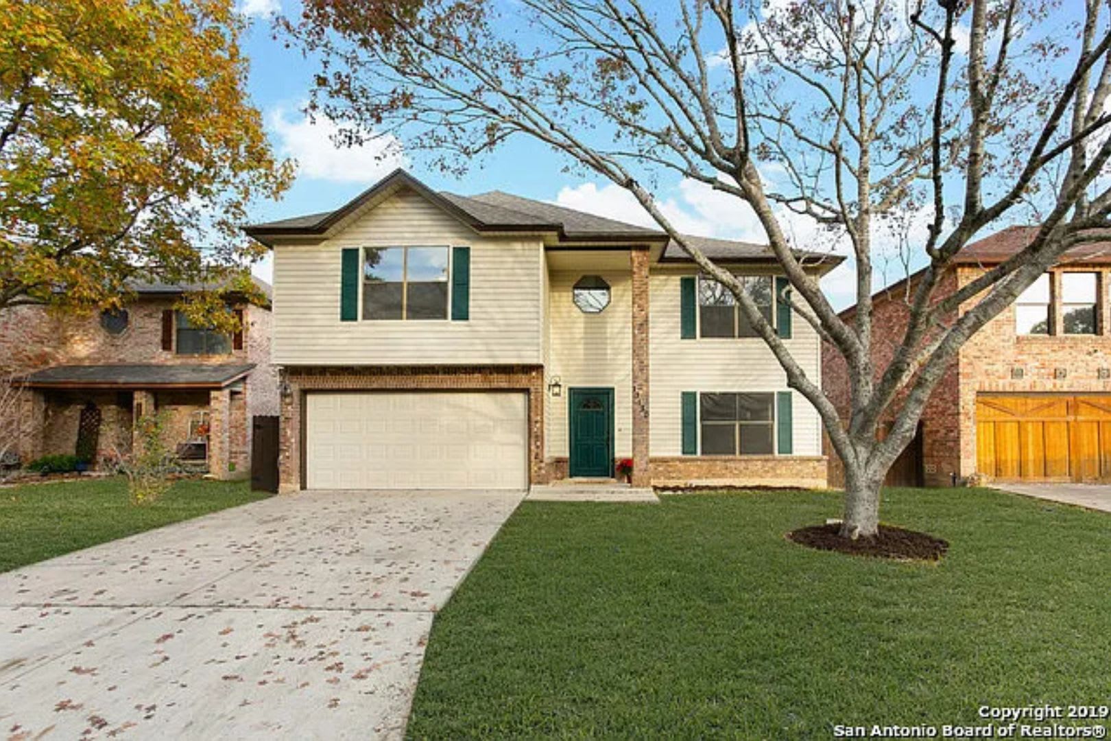 Welcome home to this charming two-story home nestled in the highly desirable Regency Meadow – photo 1