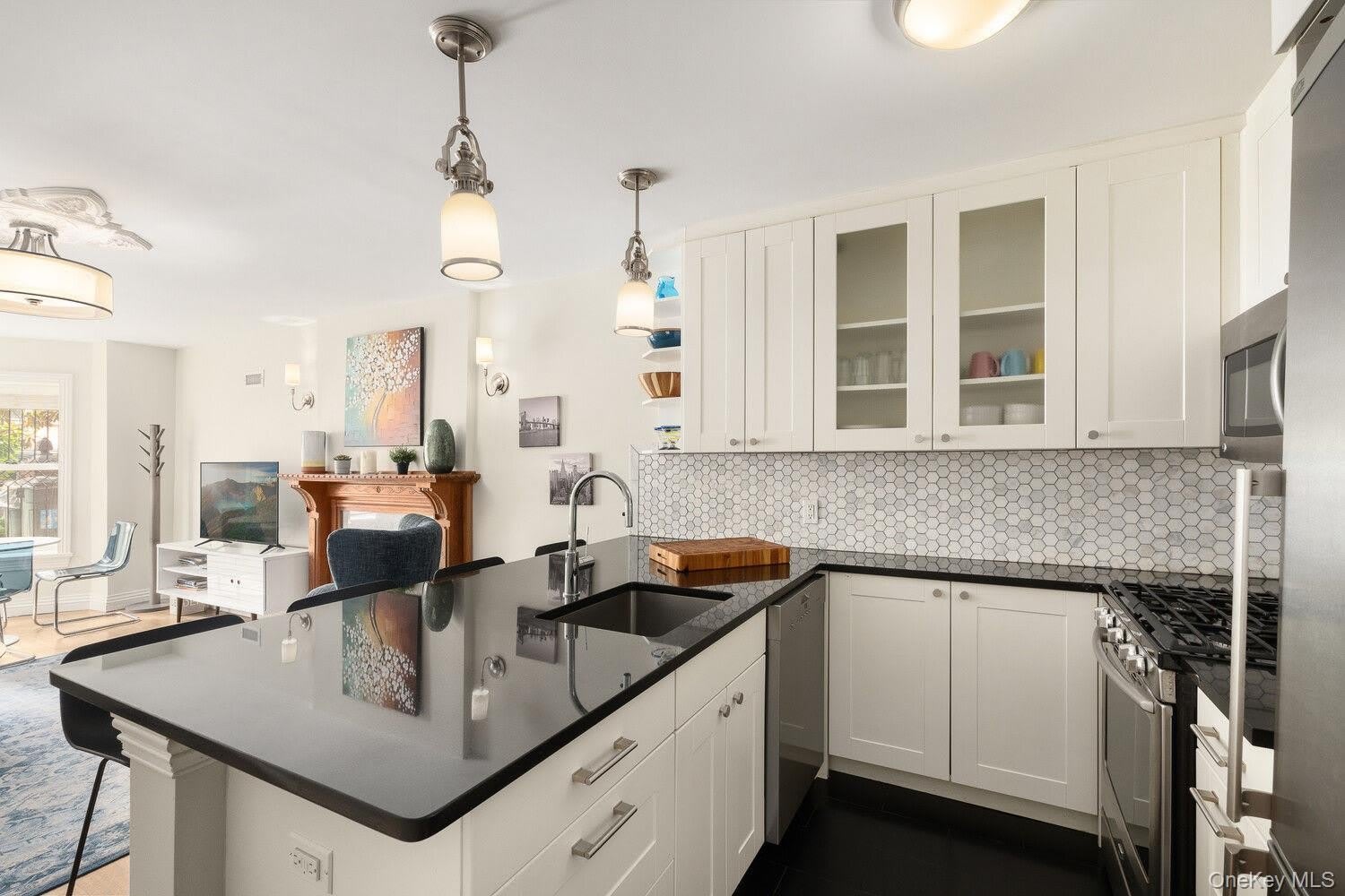131 St Johns Place – photo 3