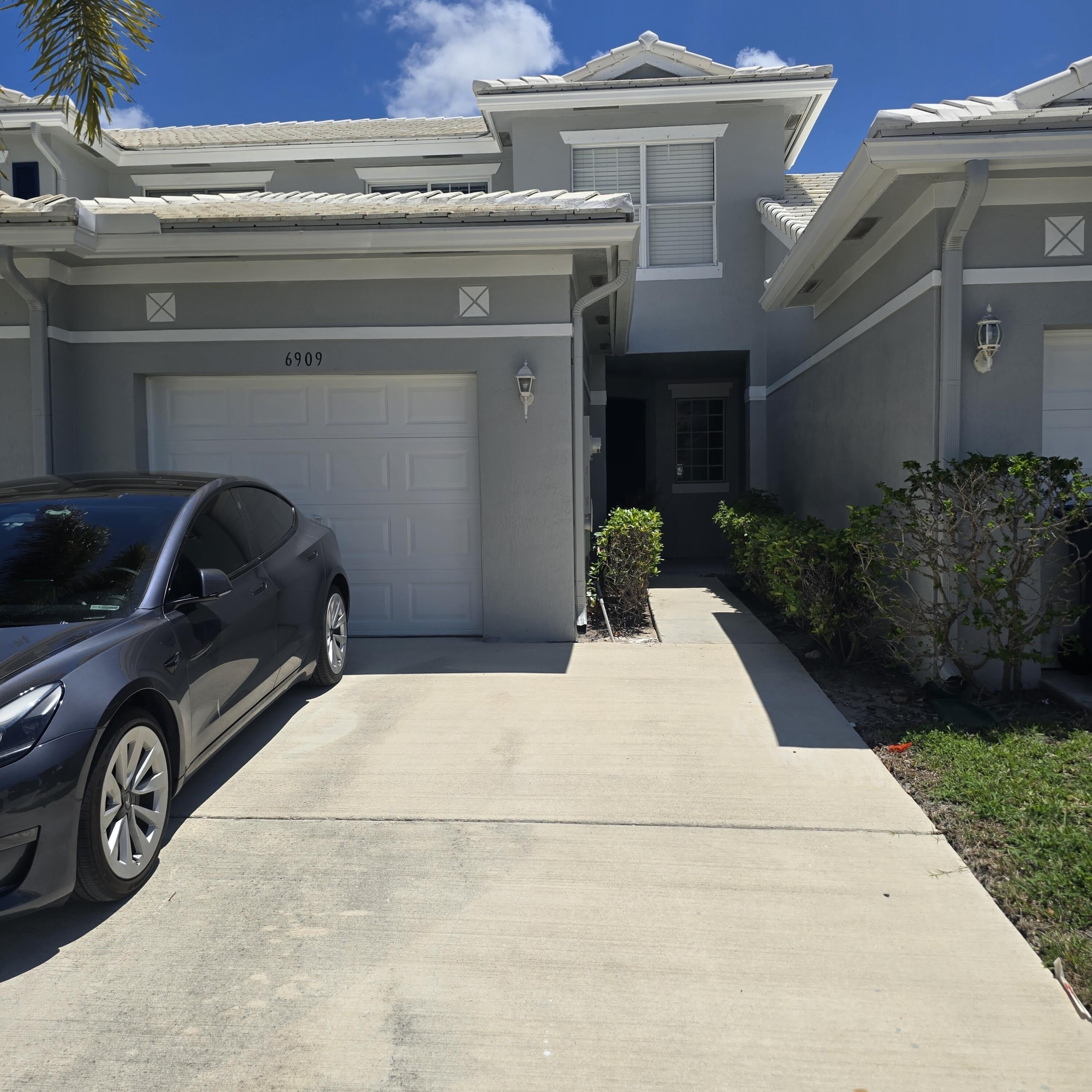 6909 Blue Skies Drive – photo 1