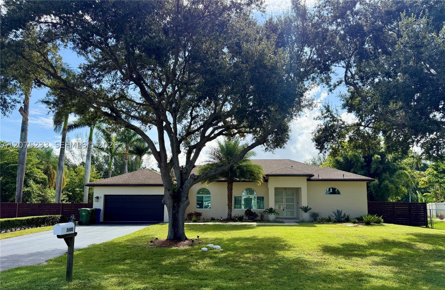 5600 SW 199th Ave – photo 4