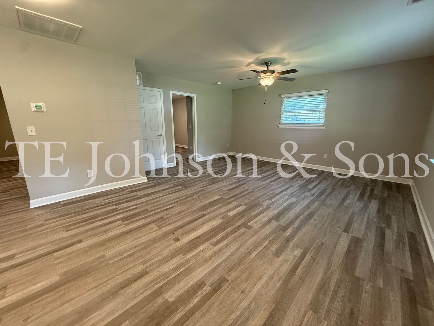 Updated Winston-Salem Home with Quartz Countertops and Modern Finishes – photo 2