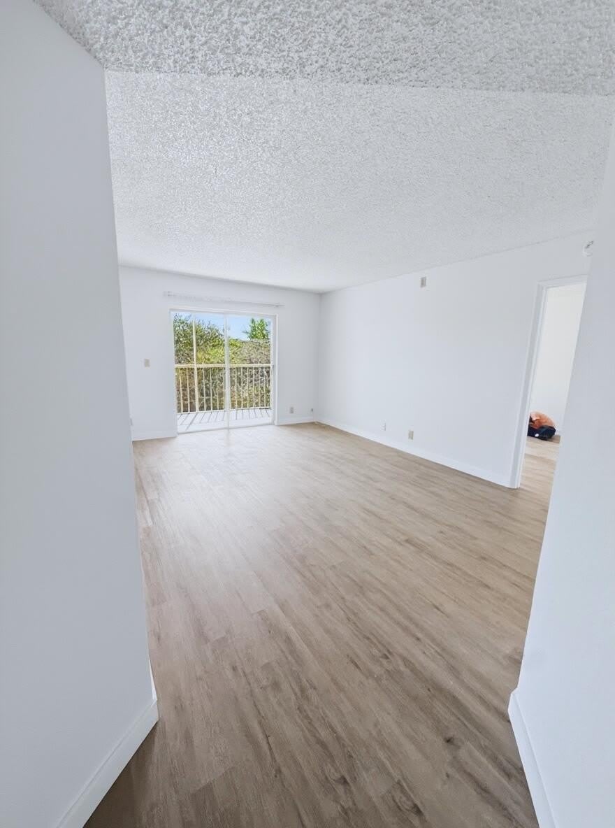 1516 SE Royal Green Circle – photo 3