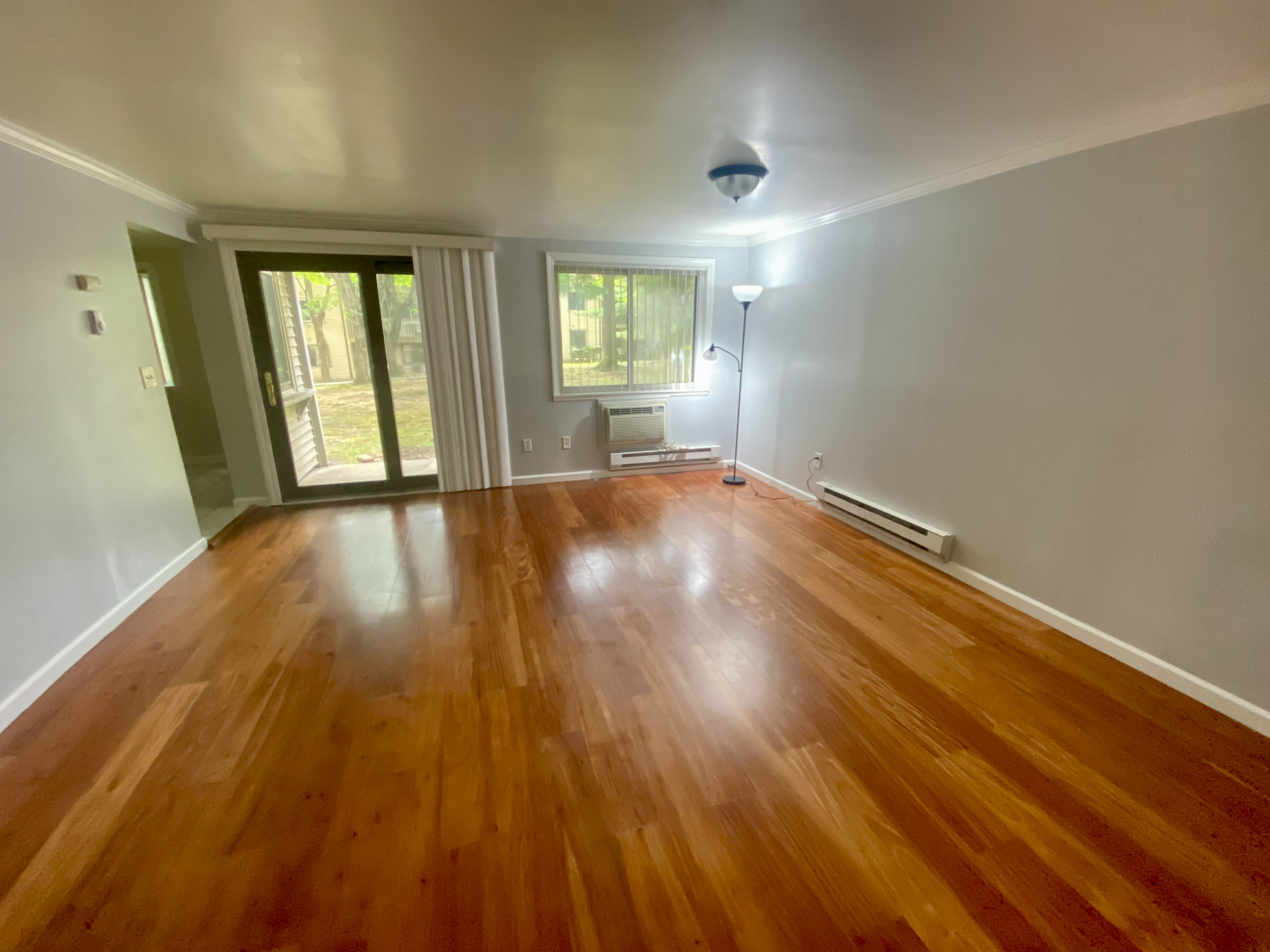 7 Padanaram Rd – photo 1