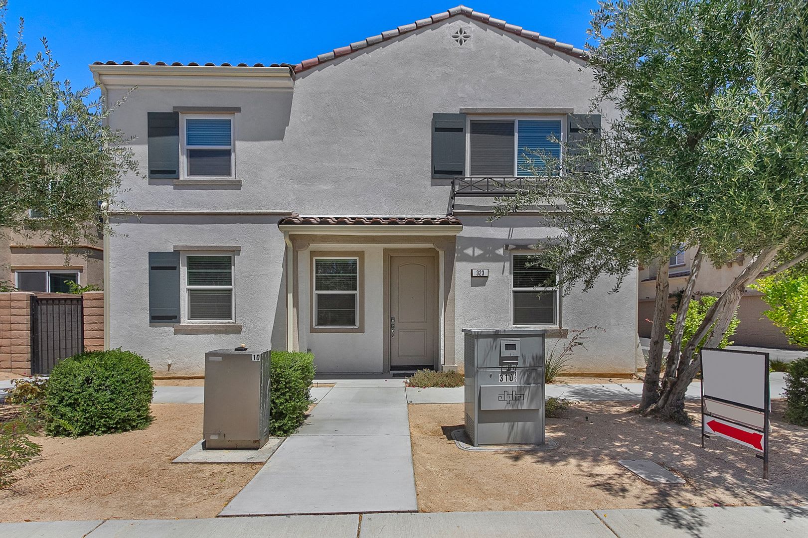 Lux Townhome 4 Bed 3 Bath 2 Car Garage In Spanish Walk – photo 1