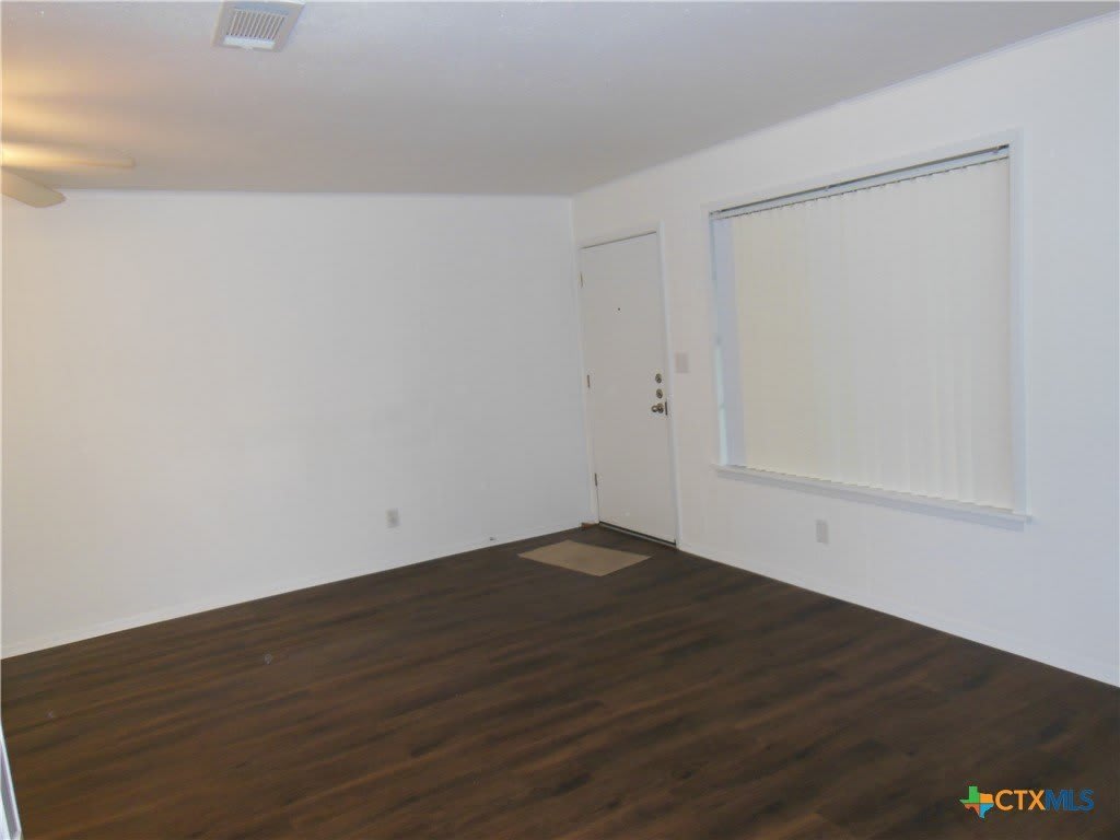 1022 Clover Circle – photo 5