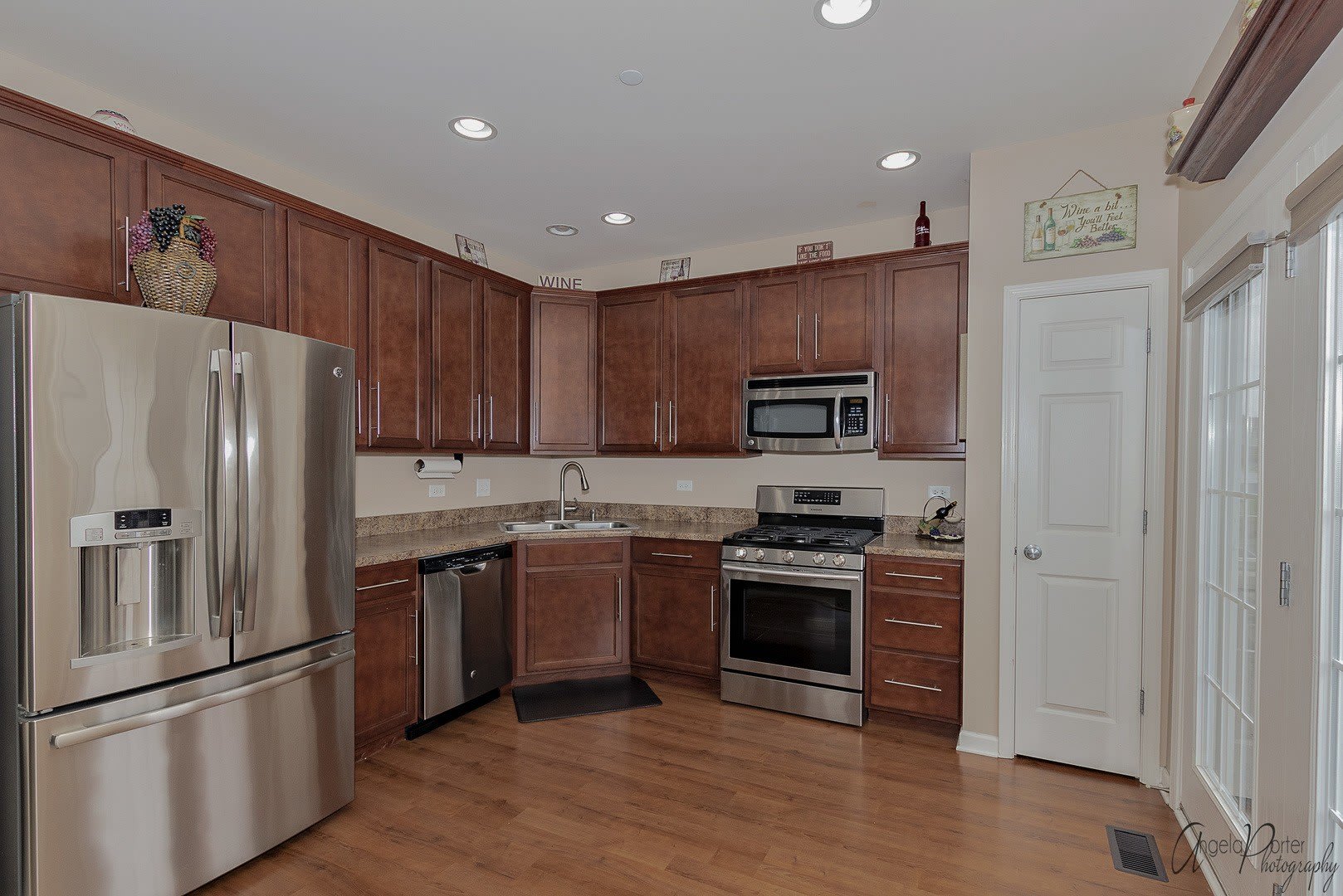 9870 Williams Drive – photo 4