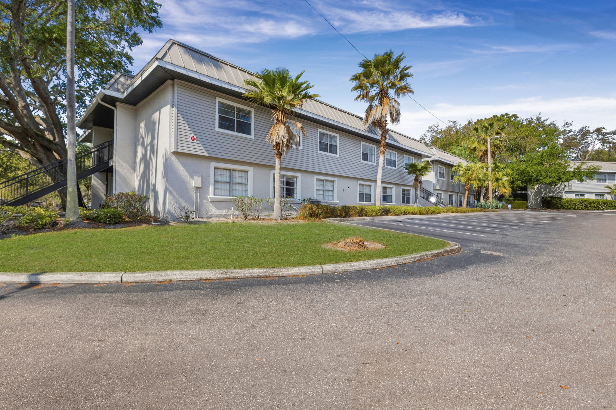 Willow Brooke Apartments – photo 2