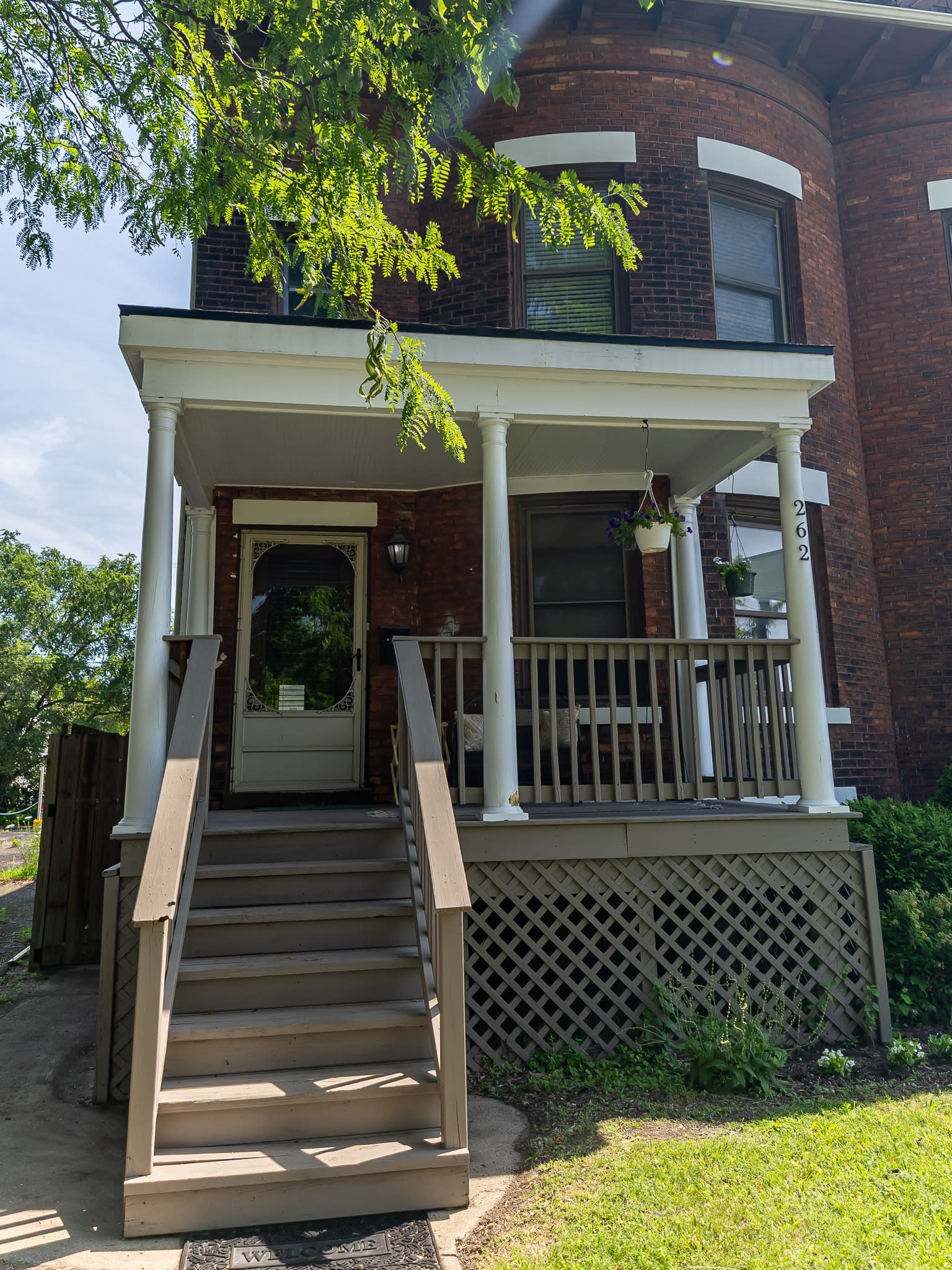 262 West Grand Boulevard – photo 2
