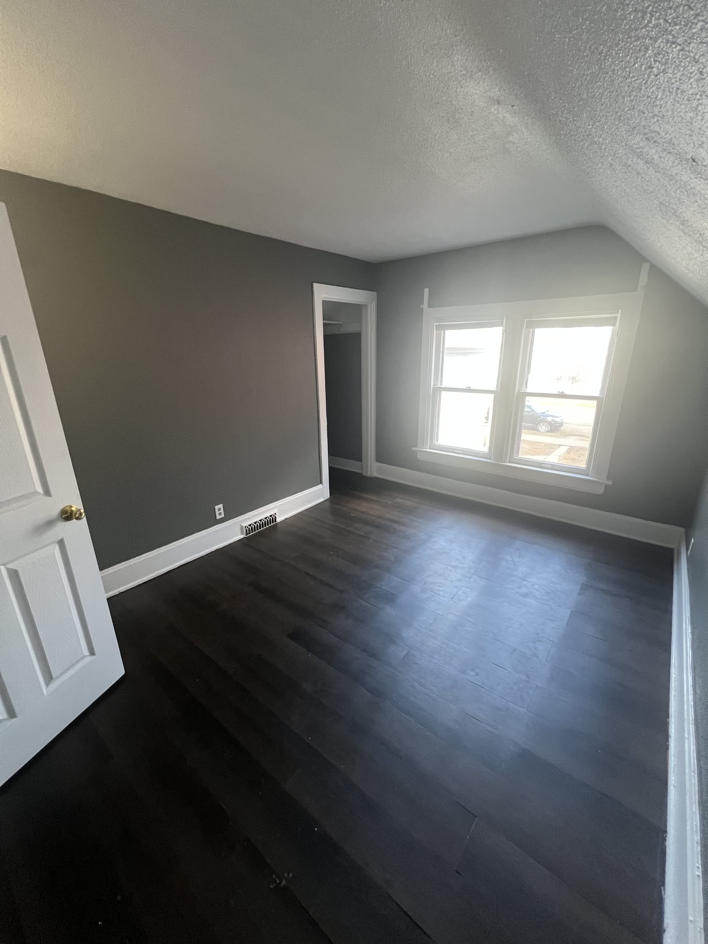 644 Thomas Ave. – photo 5
