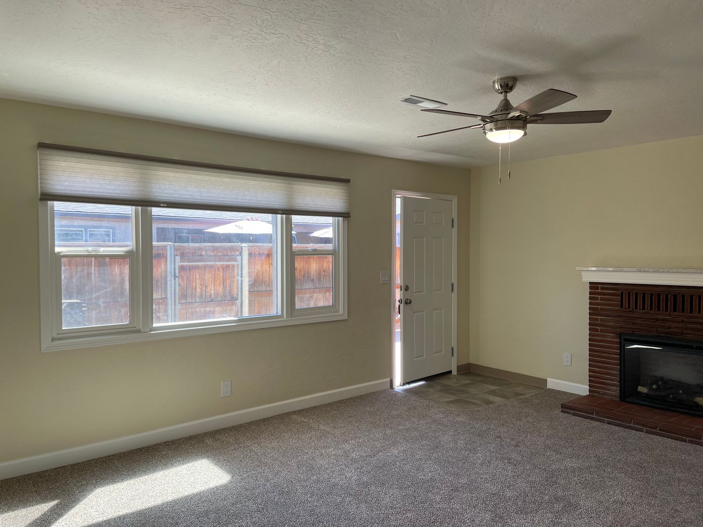 Come Home To A Comfortable And Thoughtfully Updated 3 Bedroom 1 Bath Duplex – photo 3