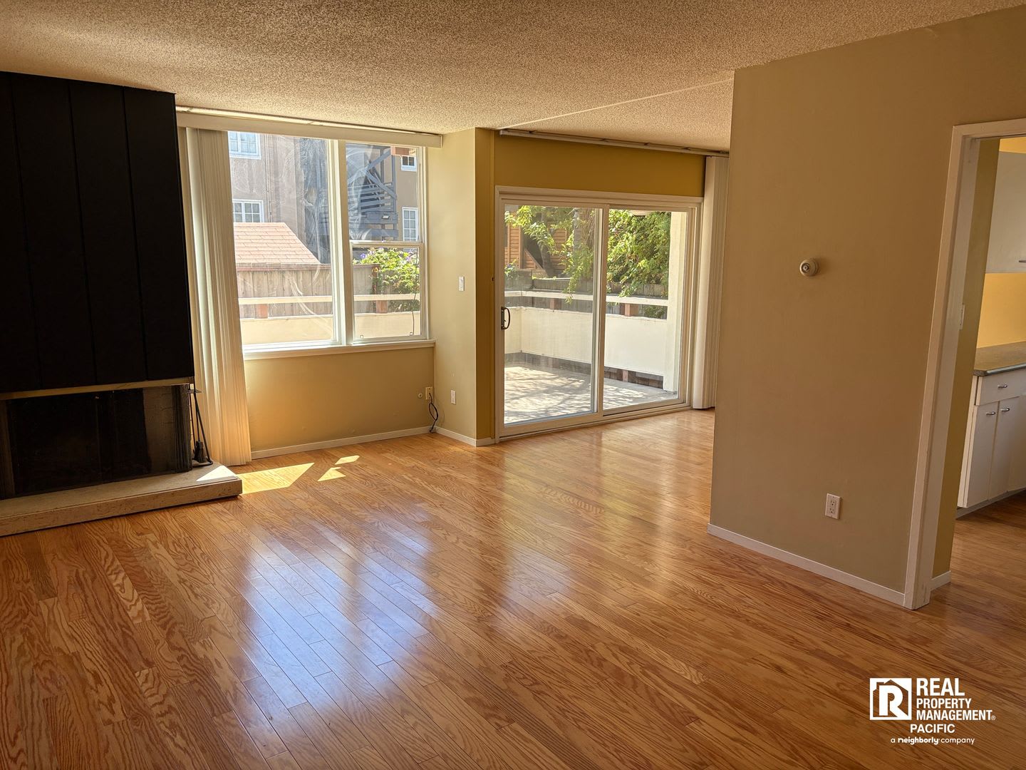 Sunny 2 bedroom in Mark Twain Building – photo 5