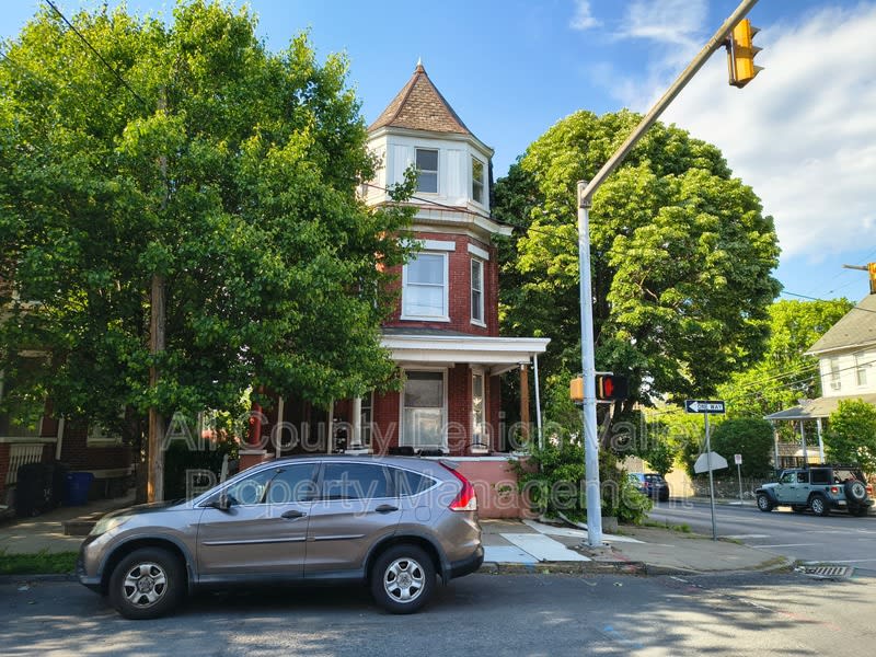 1301 Washington St – photo 1