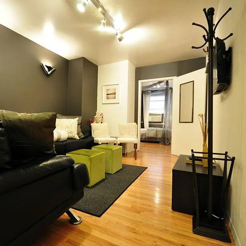 212 East 12th Street – photo 1