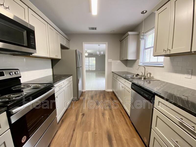 6824 Edmond Avenue – photo 3