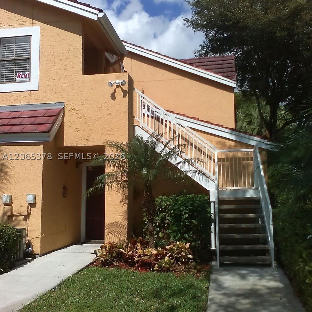 10441 SW 156th Ct – photo 1