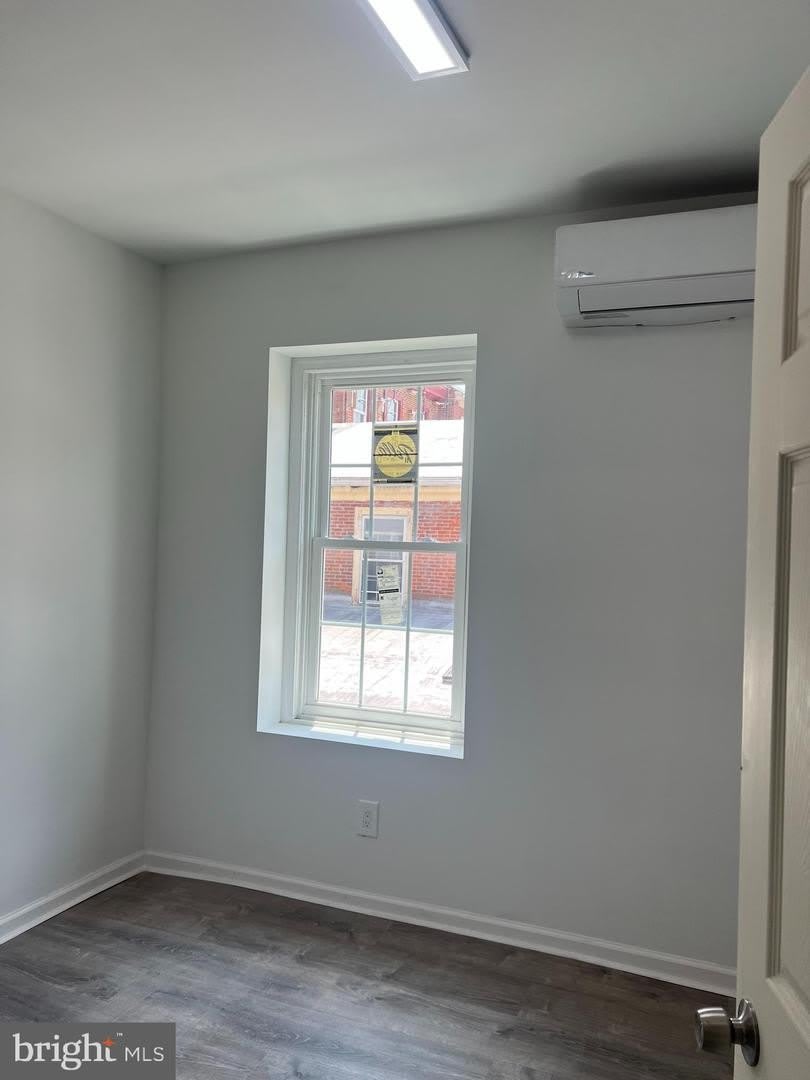 625 Dekalb St 3 – photo 5