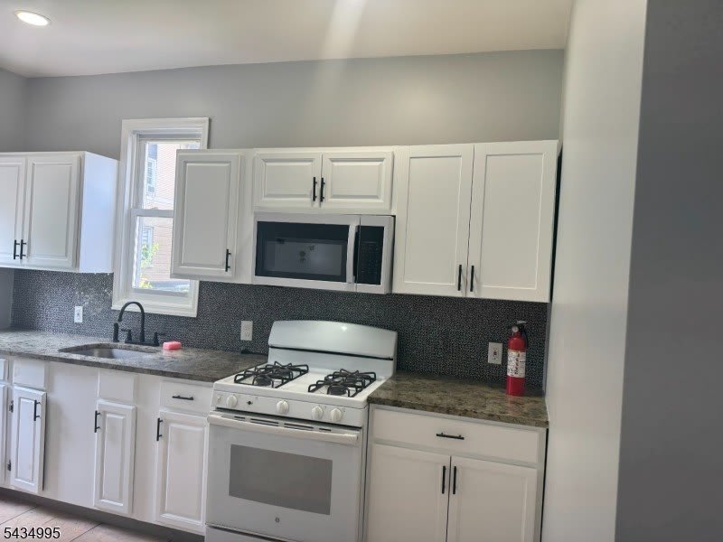 105 N Munn Ave – photo 1