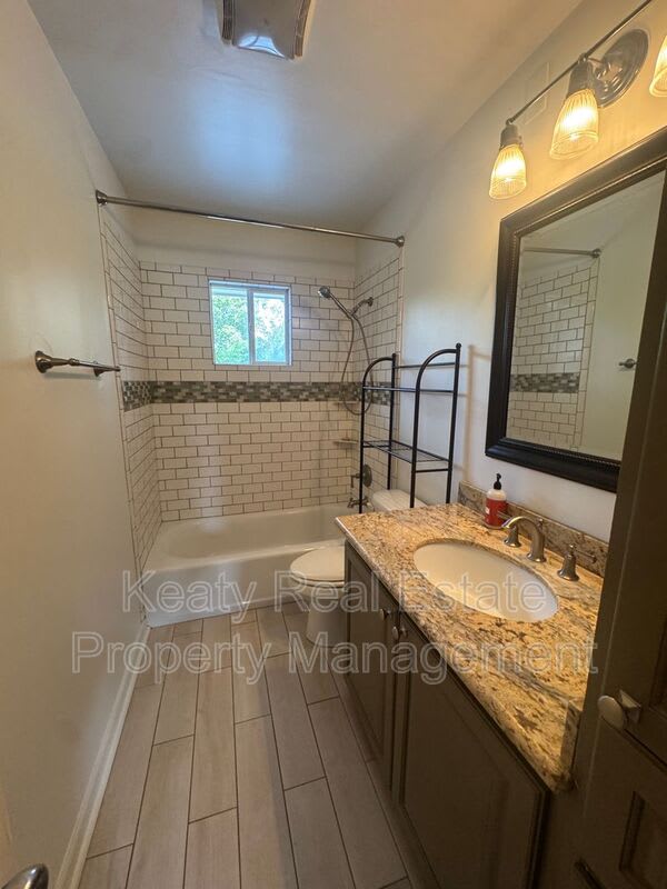 214 Dover Dr – photo 3