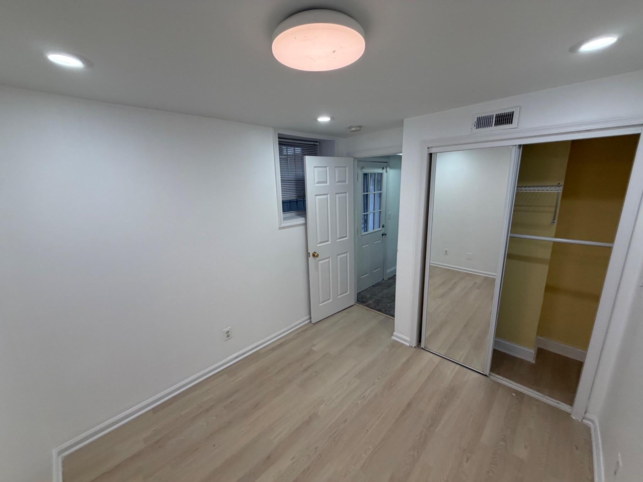 1605 NEW JERSEY Avenue NW – photo 5