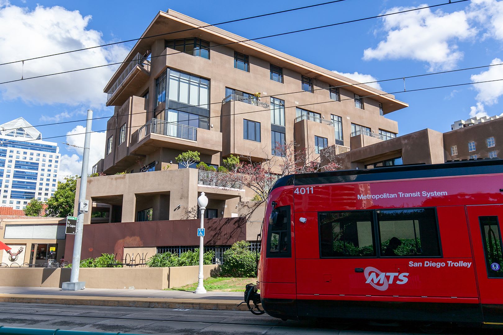 Sophisticated Urban Living in the Heart of San Diego’s Marina District – photo 5