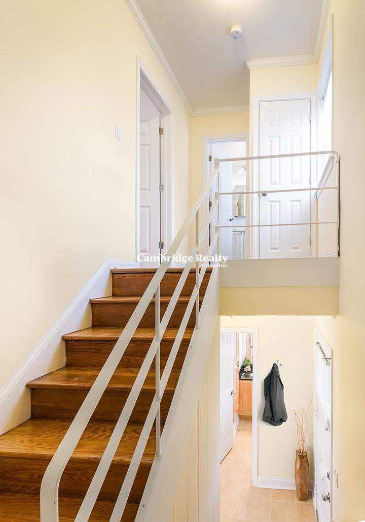 102 Gerry Rd. – photo 3