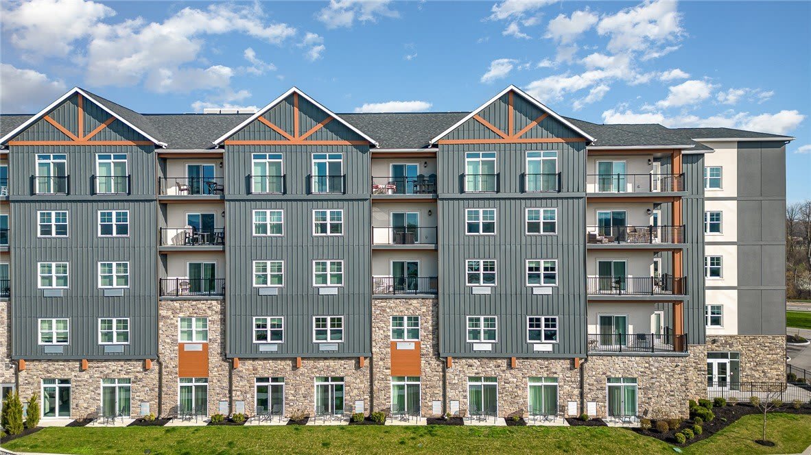 205 Lakeshore Drive – photo 2