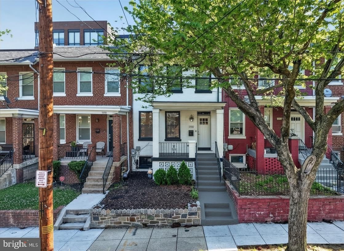 1118 Chicago Street Se – photo 1