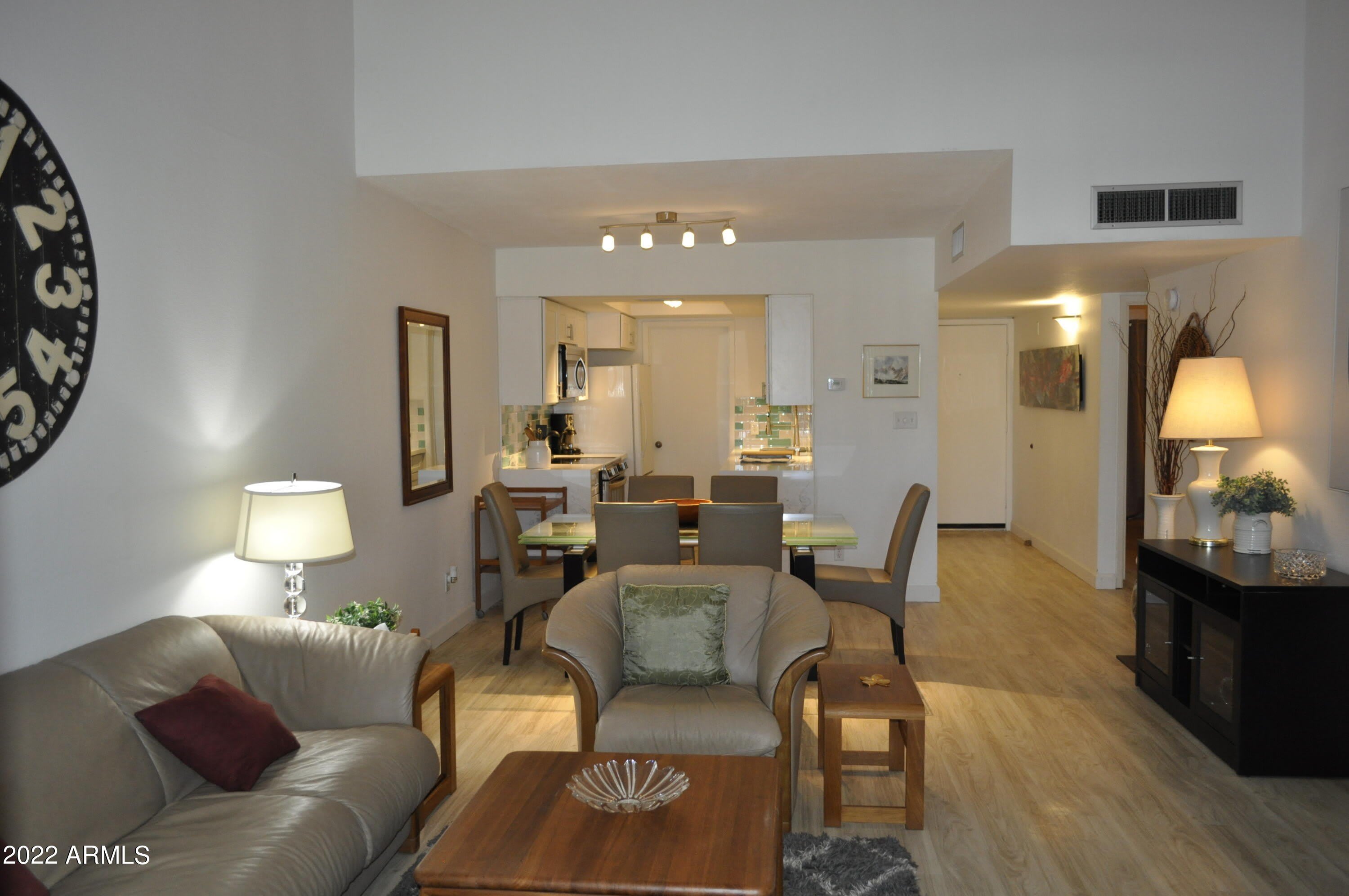 11032 N 28TH Drive – photo 4