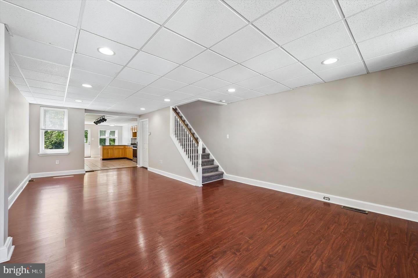 431 IROQUOIS ST – photo 2